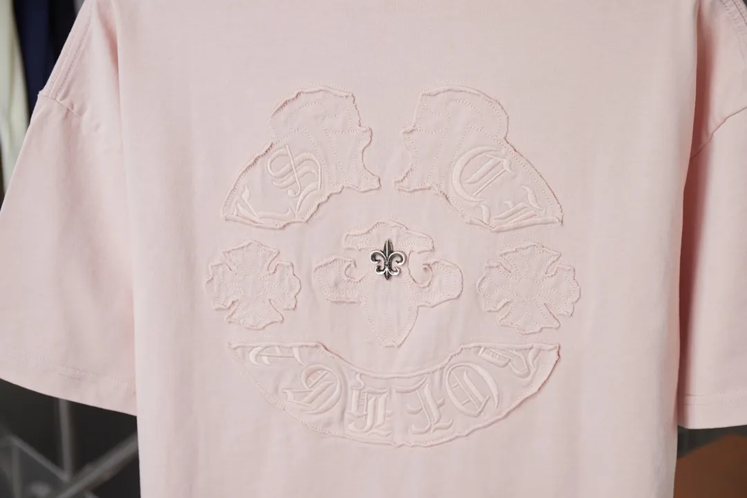 🅿️200 Ch*ome Hearte 25SS early spring new style, appliqué embroidered heart cross short sleeves, light luxury, essential item for daily commuting for men and women, correct version, welcome to compare, detailed features · 320g 100% pure cotton double yarn jersey fabric · Custom dyed in the same vat, special thickened 32 pieces double-strand 1X1 thread · Imported Tajima machine embroidery tatami embroidery ➕This cloth patch embroidery · Hand-stitched Croxin hardware · Double-needle cross-stitching process · Original main mark, washed tag, branded moisture-proof paper packaging Color: black/white/pink Size: S/M/L/XL